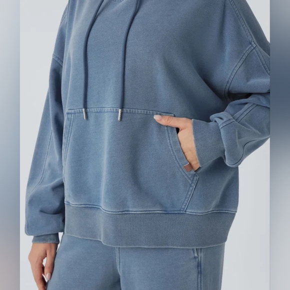 Halara - Picture 3 of 11